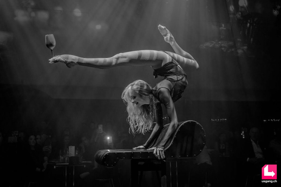 Burlesque Contorsion Act