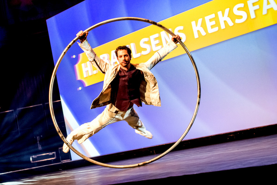 Mono Wheel Artistik