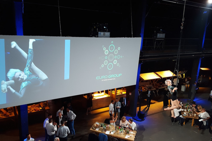 Luftring mit Livebild auf Firmenevent