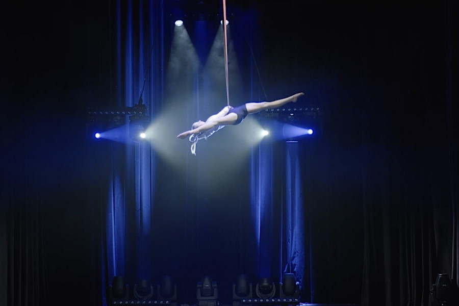 Strapaten Luftartistik buchen