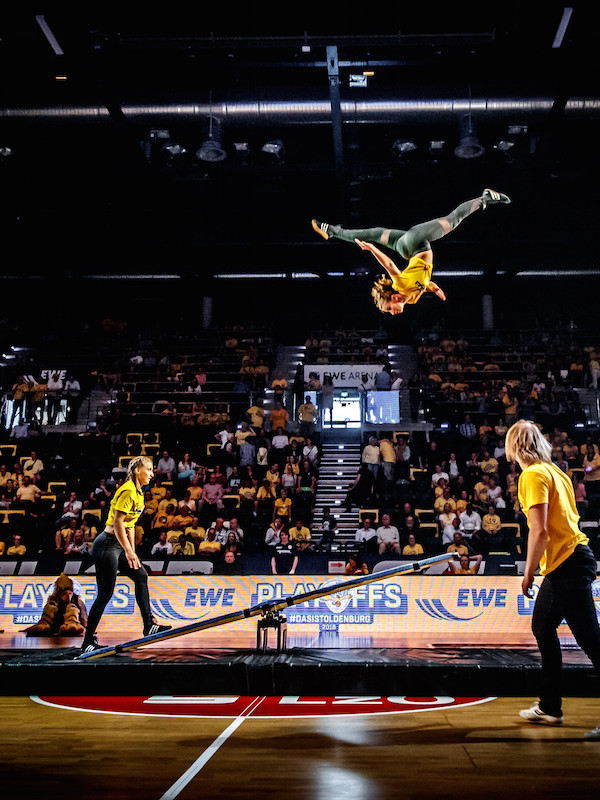 Teeterboard Jump Act