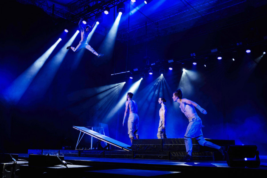 Team Sprung Akrobaten als Firmenfeier Highlight