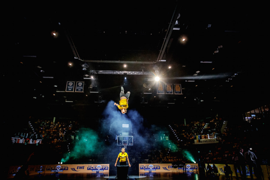 Teeterboard Acts für Halbzeitshows